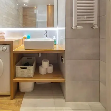 Urbannestgroup - Center - Old Town - Prz2 דירה ורשה